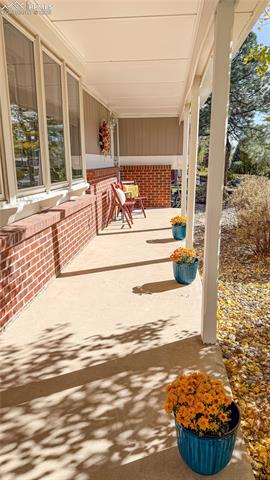 2823 Marilyn Road