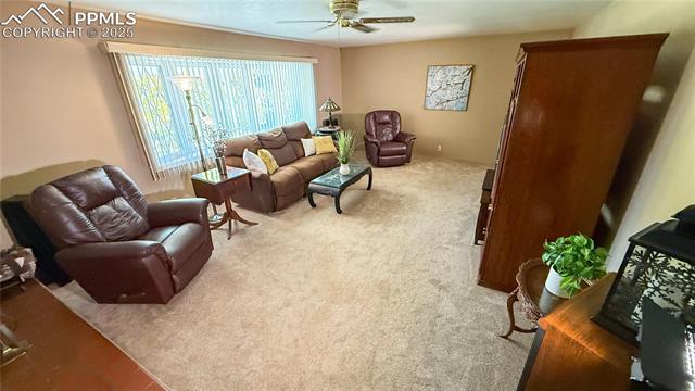 2823 Marilyn Road