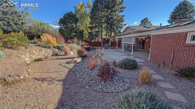 2823 Marilyn Road