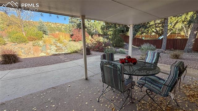 2823 Marilyn Road
