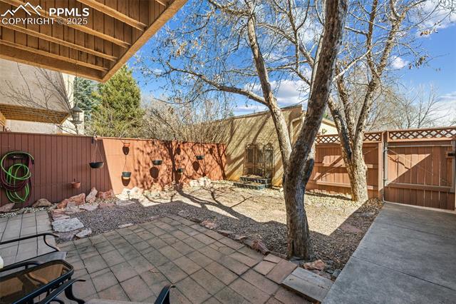 690 Echo Lane