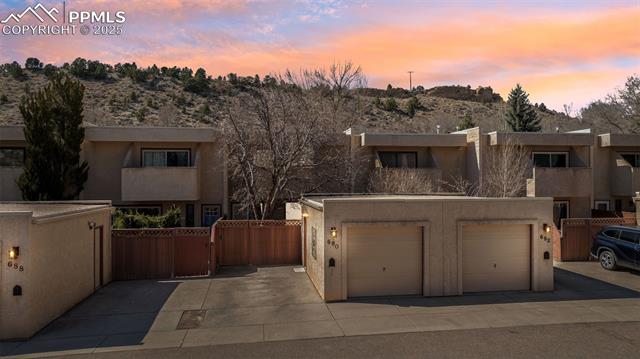 690 Echo Lane