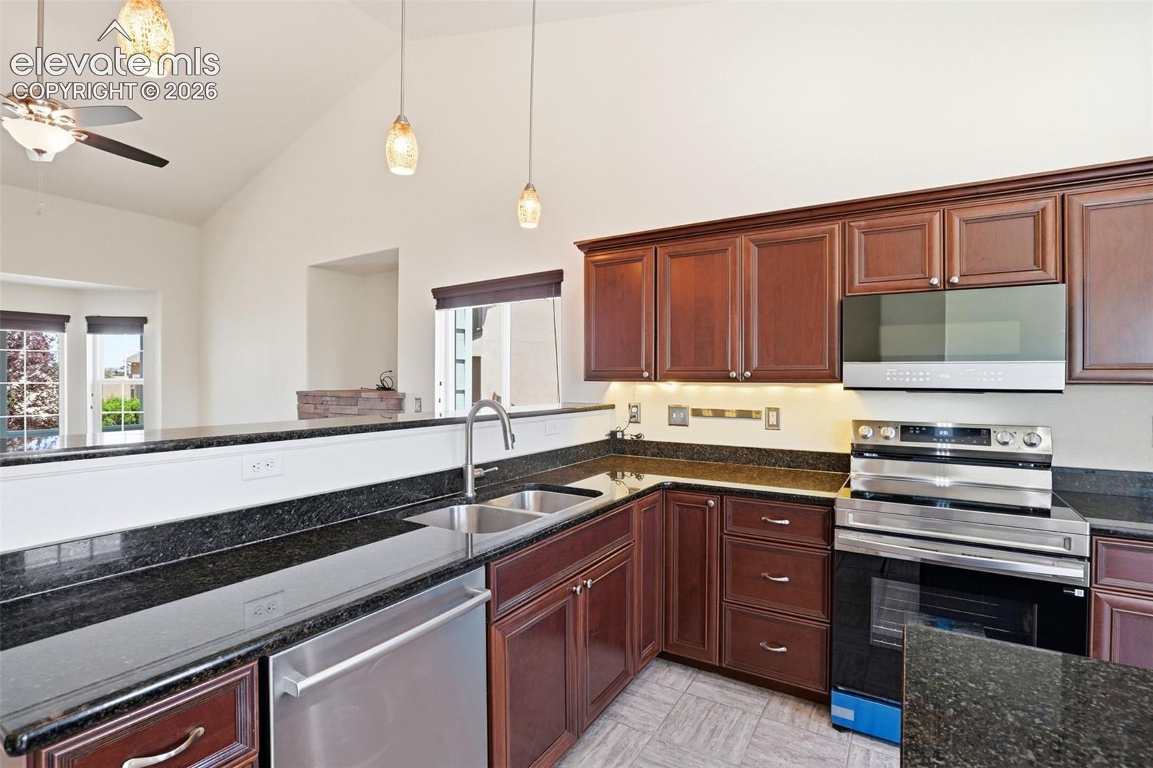 7806 Dutch Loop