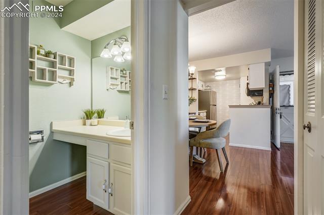 910 Tenderfoot Hill Road Apt 102