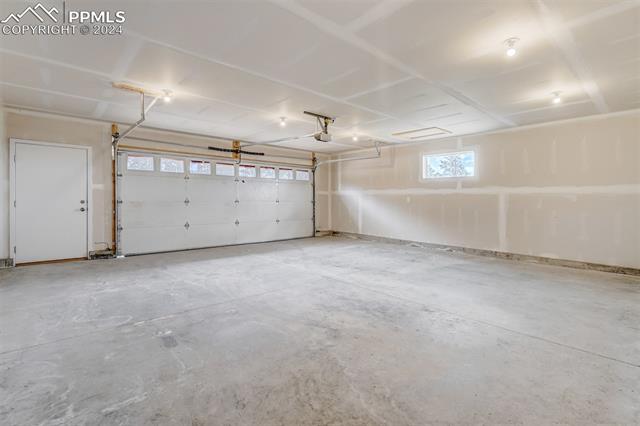 12725 Porcupine Lane