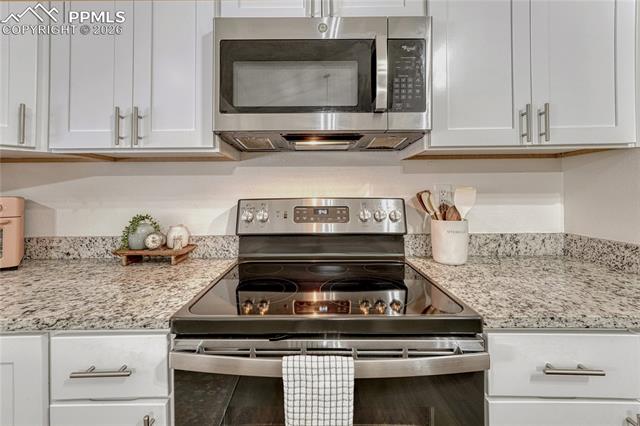 2935 Rolling Wood Loop