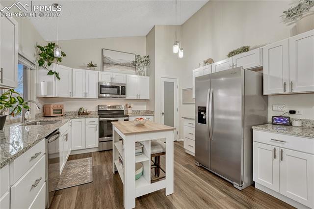 2935 Rolling Wood Loop