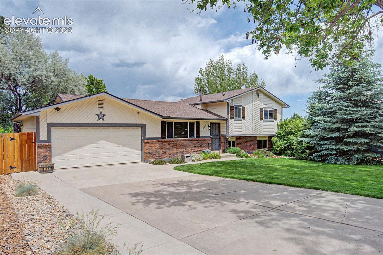 1370 Amstel Drive
