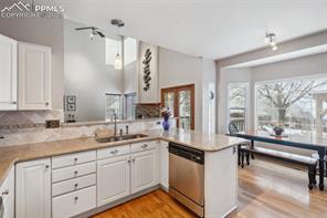 2432 Craycroft Drive