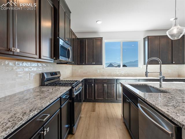 10741 Lewanee Point