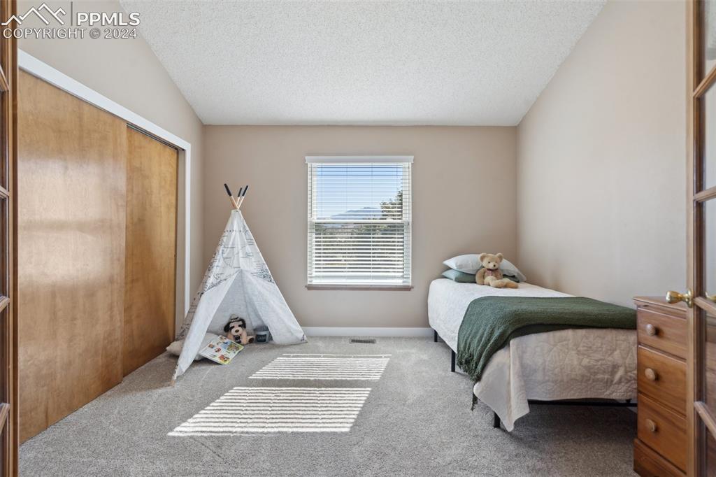 4710 Russett Oak Court