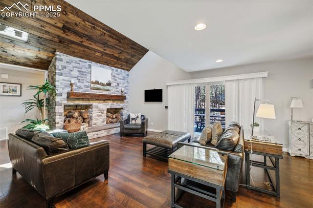 6940 Franciville Road