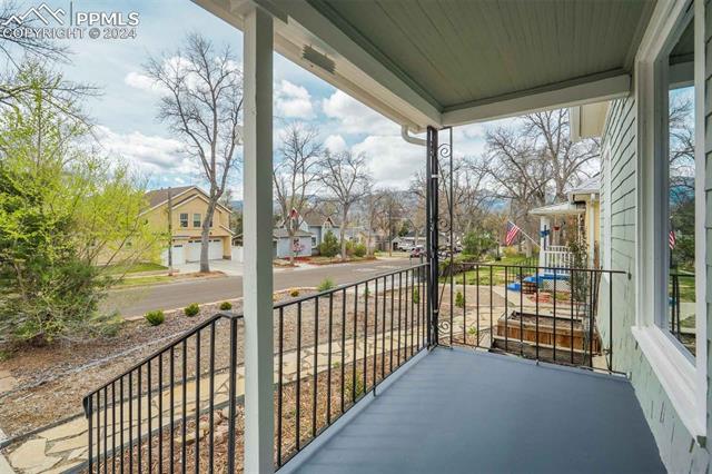 926 E San Miguel Street