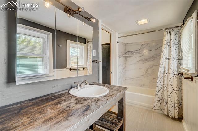 926 E San Miguel Street