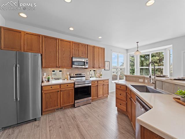 12373 Pine Valley Circle