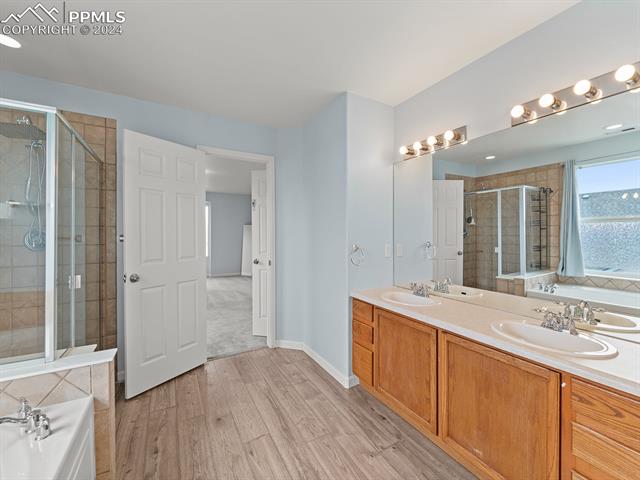 12373 Pine Valley Circle