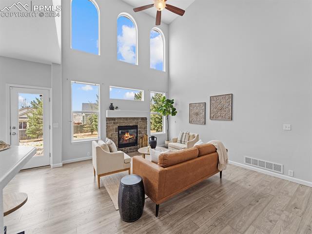 12373 Pine Valley Circle