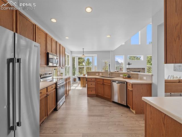 12373 Pine Valley Circle