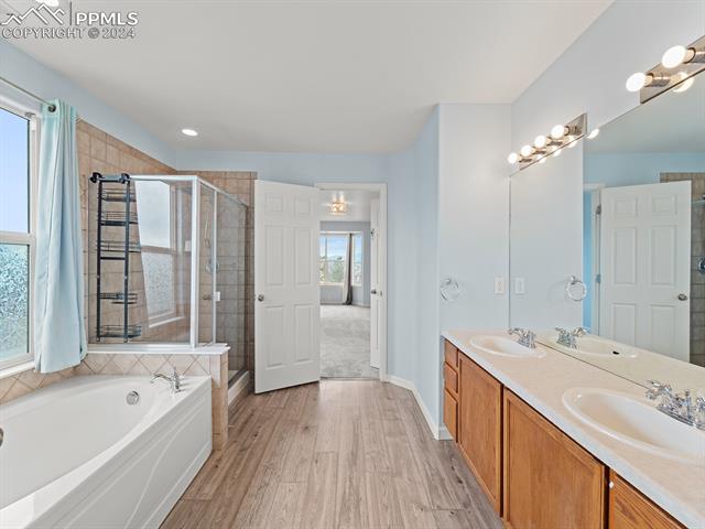 12373 Pine Valley Circle