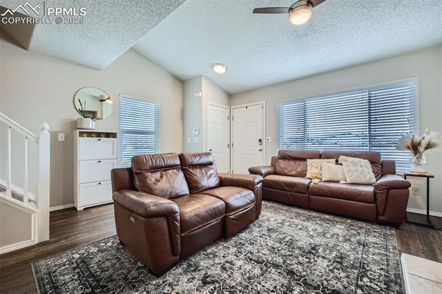 6640 Oakwood Boulevard