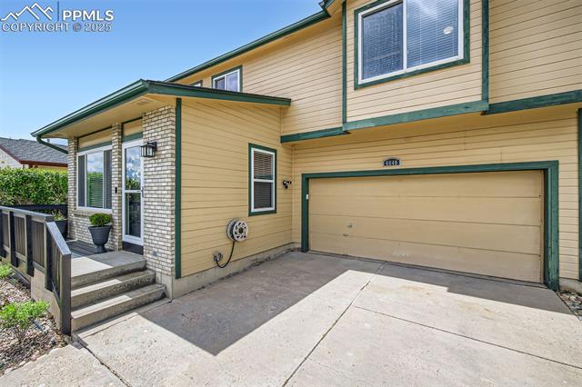 6640 Oakwood Boulevard