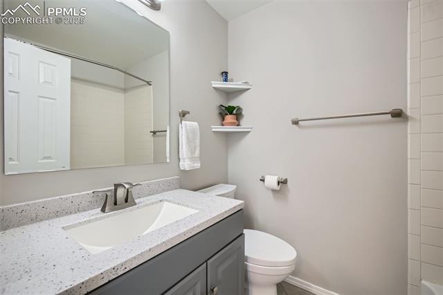 6640 Oakwood Boulevard