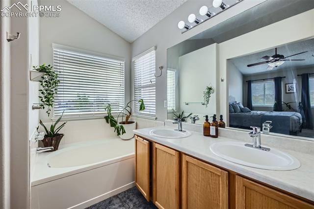 6640 Oakwood Boulevard