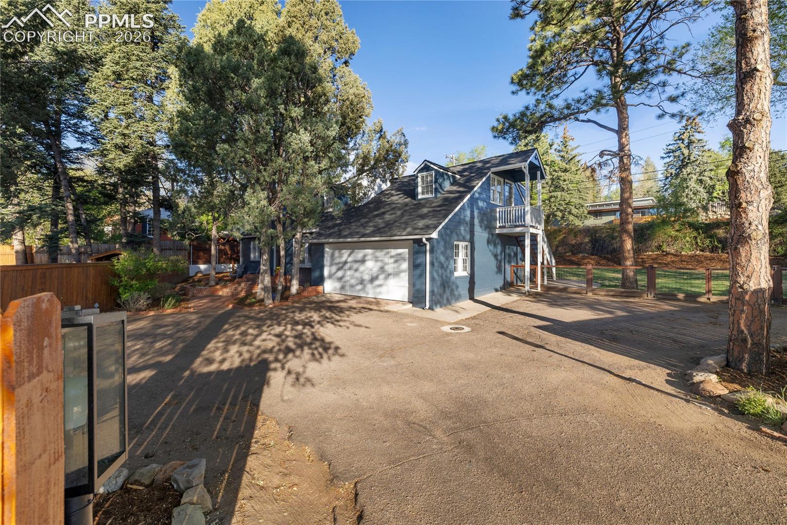 2 Cresta Road