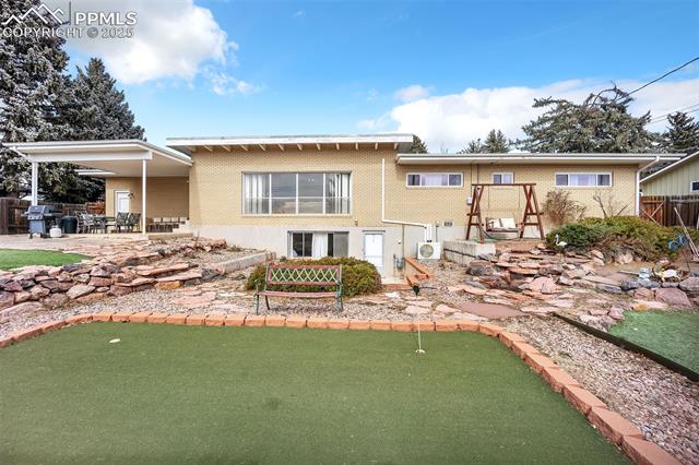 2716 Marilyn Road