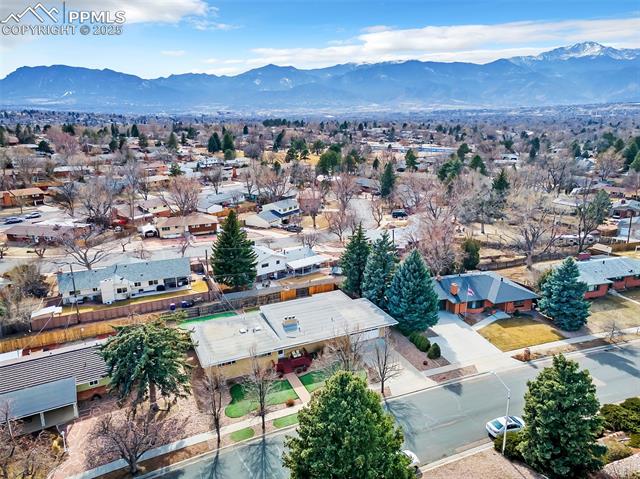 2716 Marilyn Road