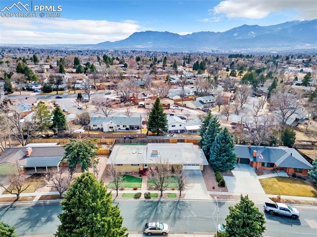 2716 Marilyn Road