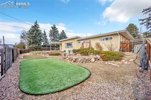 2716 Marilyn Road
