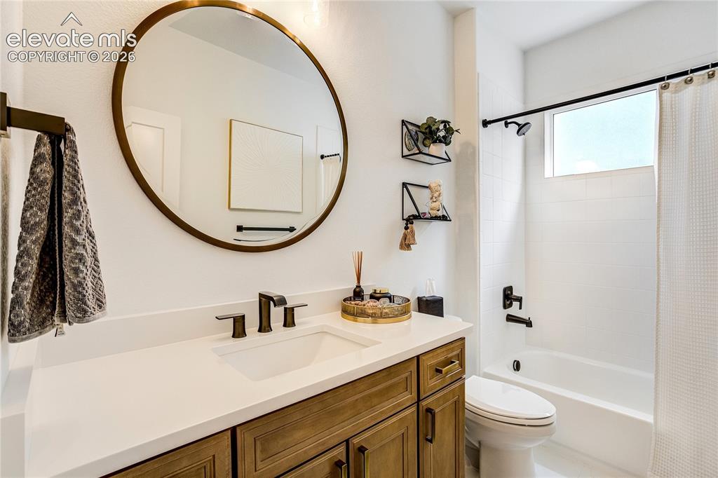 11824 Alydar Loop