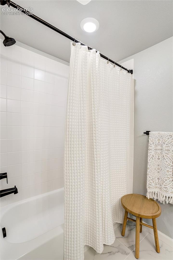 11824 Alydar Loop