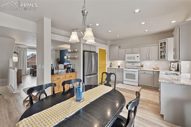 6474 Coyote Ridge Court