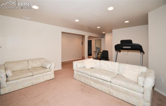 5664 Sonnet Ridge Point