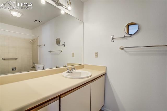 1559 Sausalito Drive