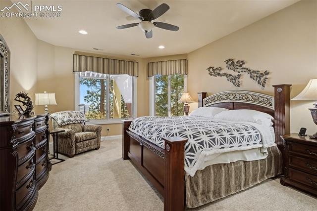 1095 High Lake View