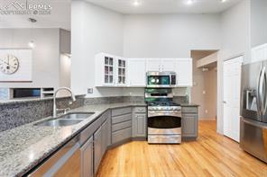 4135 Peach Lane