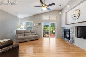 4135 Peach Lane