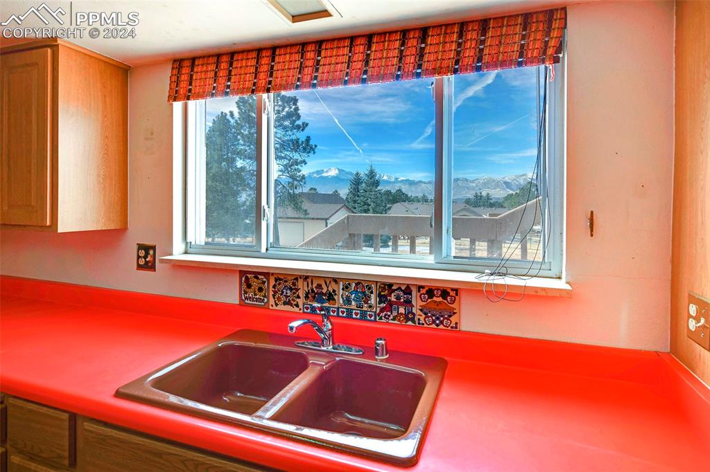 7386 Bell Drive