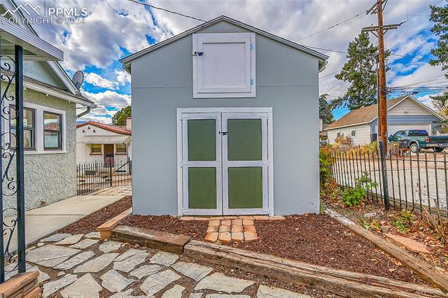 1318 E Pikes Peak Avenue