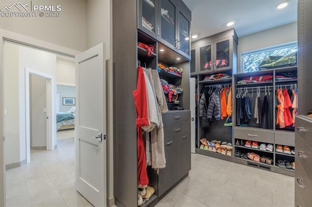 3089 Cathedral Park View