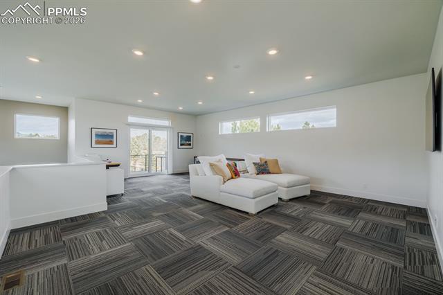 3089 Cathedral Park View