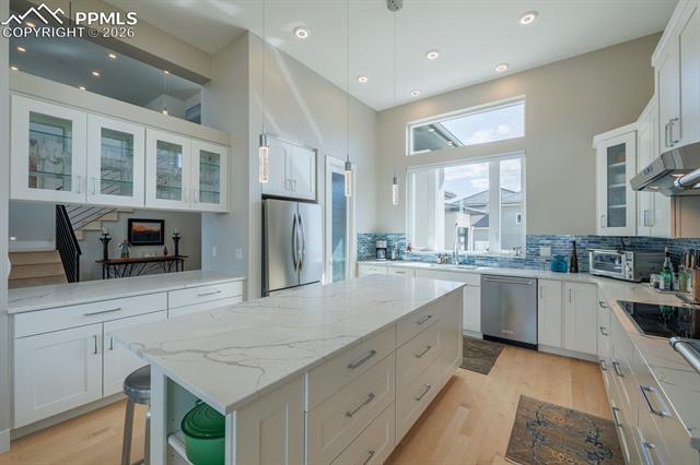 3089 Cathedral Park View