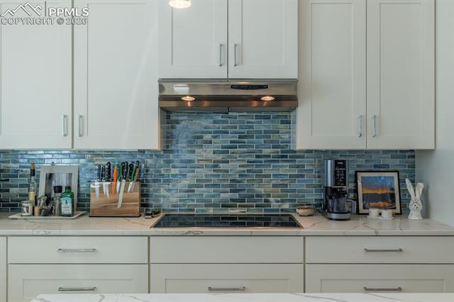 3089 Cathedral Park View