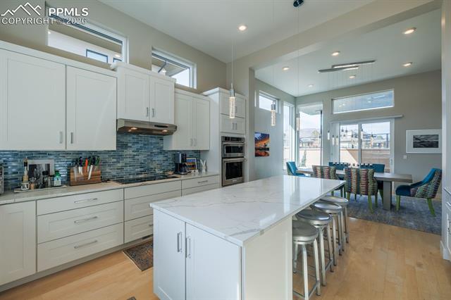 3089 Cathedral Park View