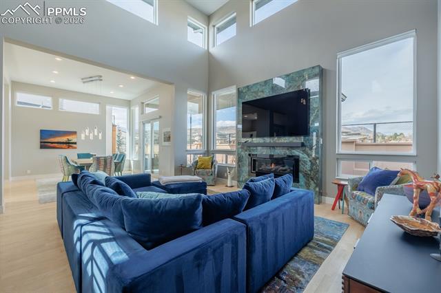 3089 Cathedral Park View