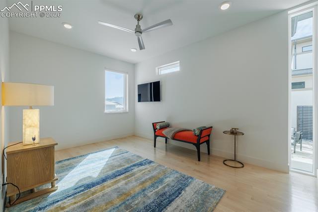 3089 Cathedral Park View