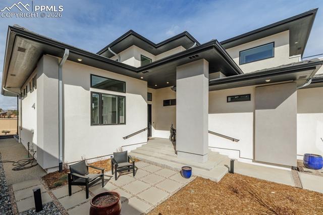 3089 Cathedral Park View